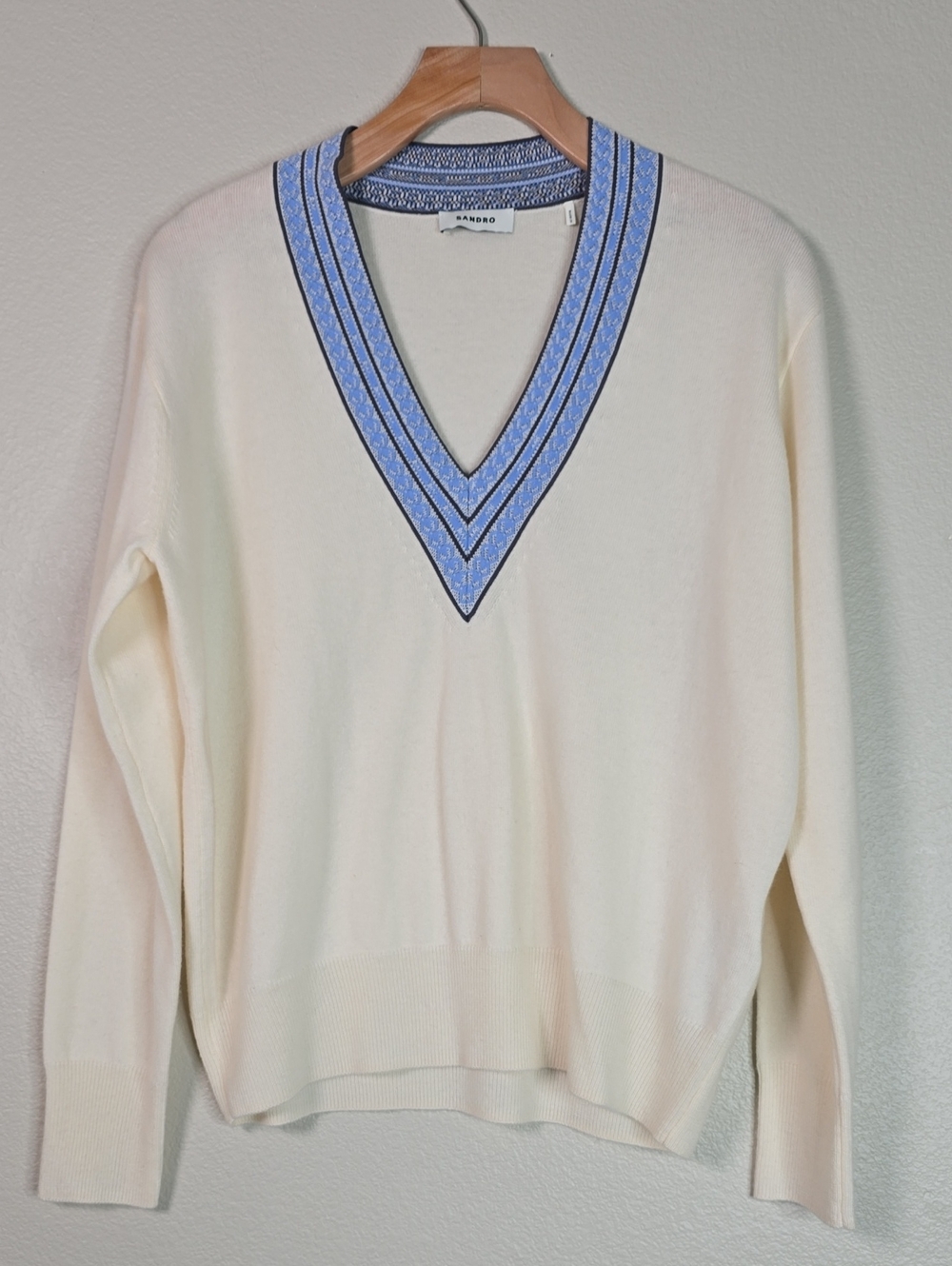 Sandro  Adiel Cream V-Neck Sweater with Blue Trim Cashmere/ Wool Size 1 = Small